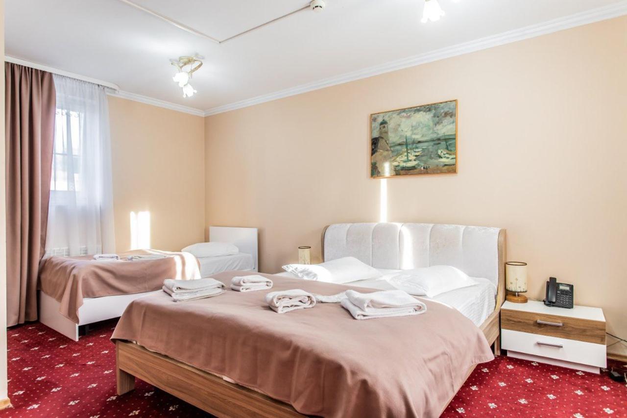 Star Rent Hotel キシナウ エクステリア 写真