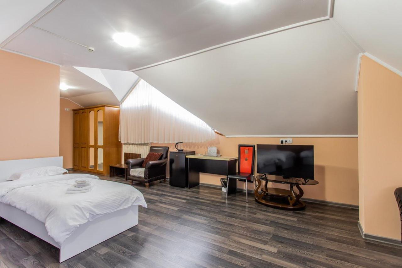 Star Rent Hotel キシナウ エクステリア 写真