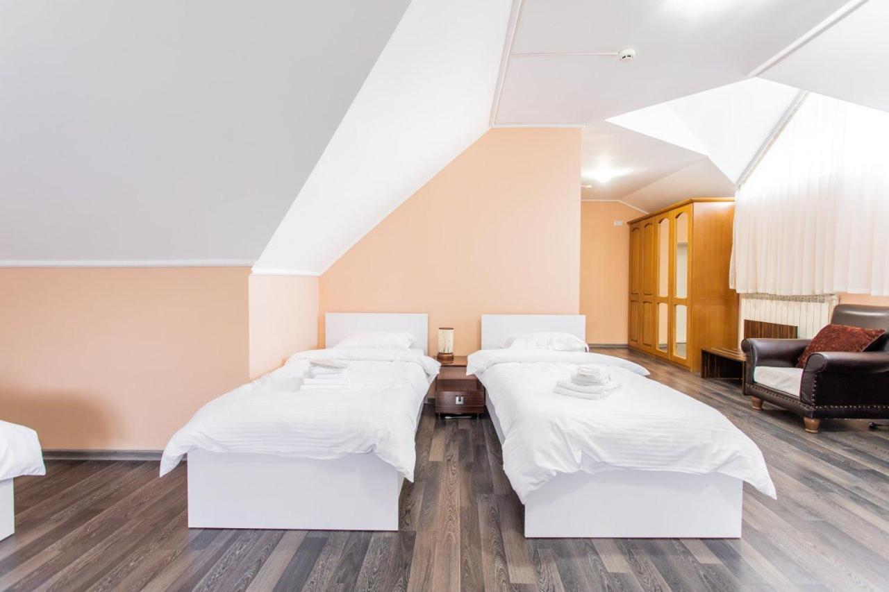 Star Rent Hotel キシナウ エクステリア 写真