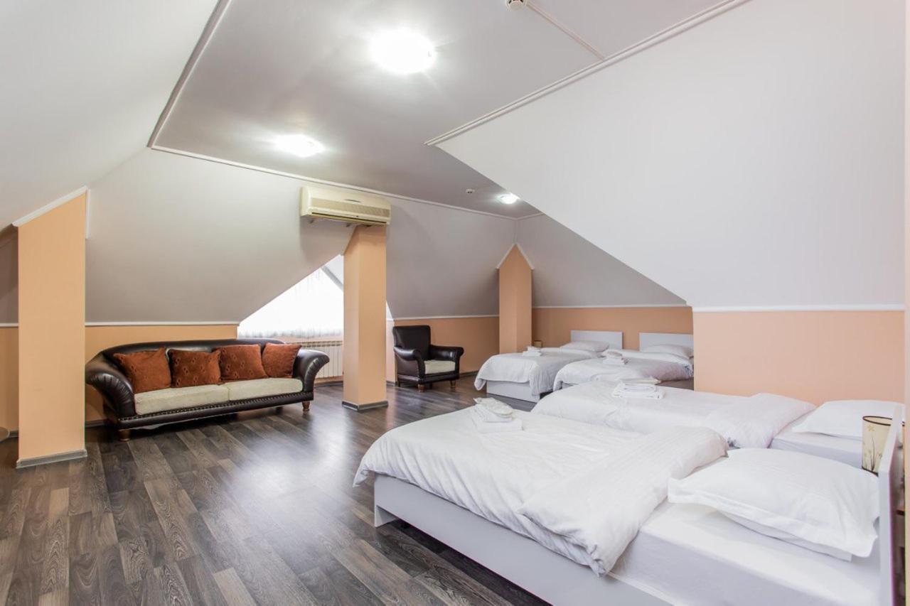 Star Rent Hotel キシナウ エクステリア 写真